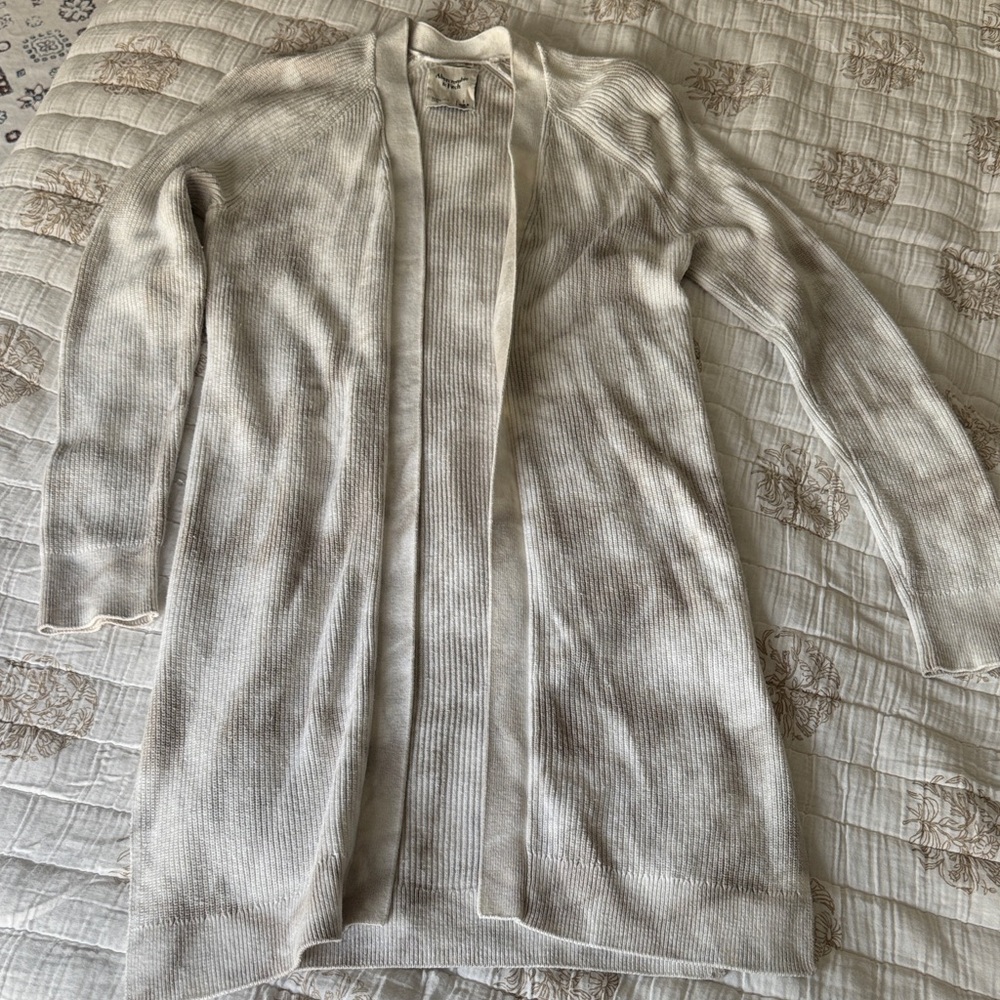 Abercrombie & Fitch Knit Cardigan